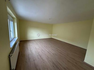 Eladó családi ház Albertirsa