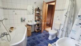 Eladó családi ház Vác