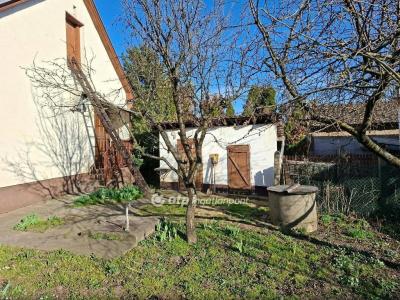 Eladó családi ház Hajdúnánás