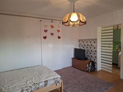 Eladó lakás Gyömrő