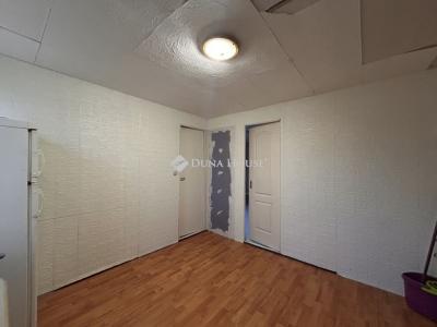 Eladó családi ház Mogyoród