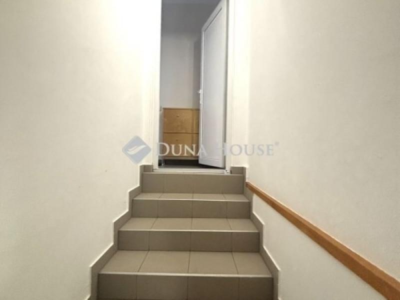 Eladó családi ház Pécel