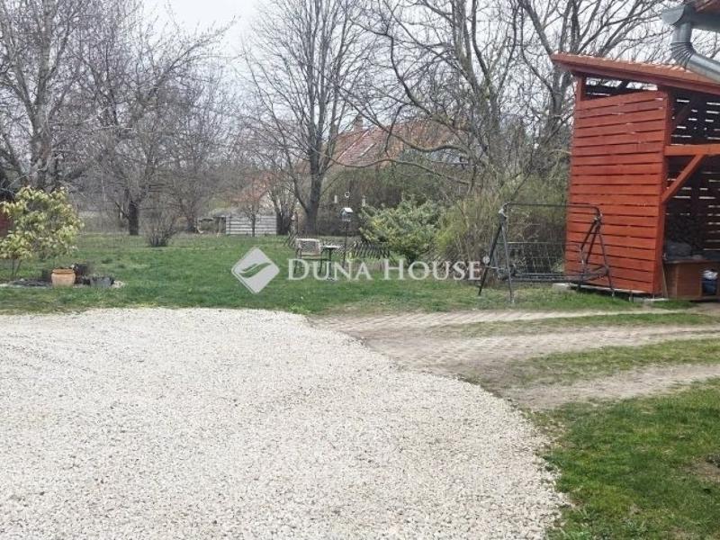 Eladó családi ház Vác