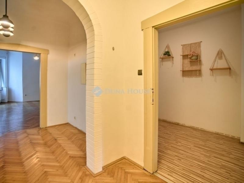 Eladó lakás Budapest