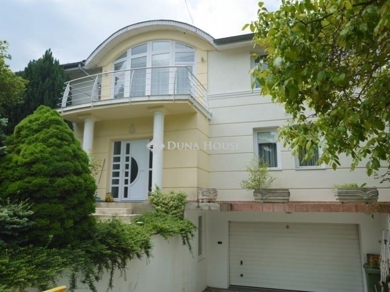 Eladó családi ház Budapest