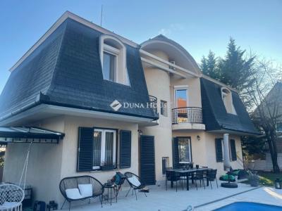 Eladó családi ház Budapest