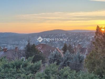 Eladó családi ház Budapest
