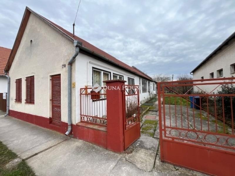 Eladó családi ház Harkány