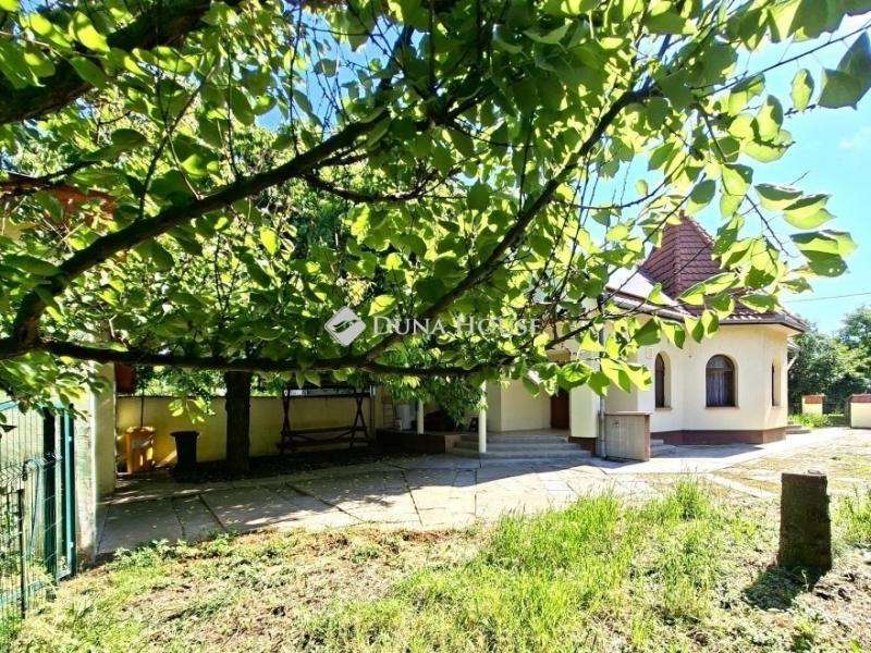 Eladó családi ház Sarkad