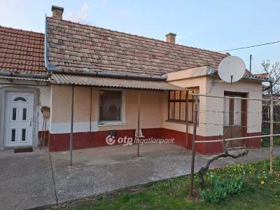 Eladó családi ház Hajdúböszörmény