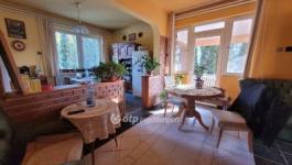 Eladó családi ház Mezőhegyes