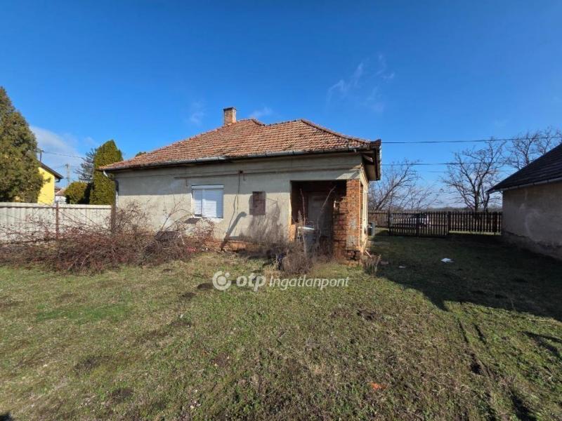 Eladó családi ház Orosháza