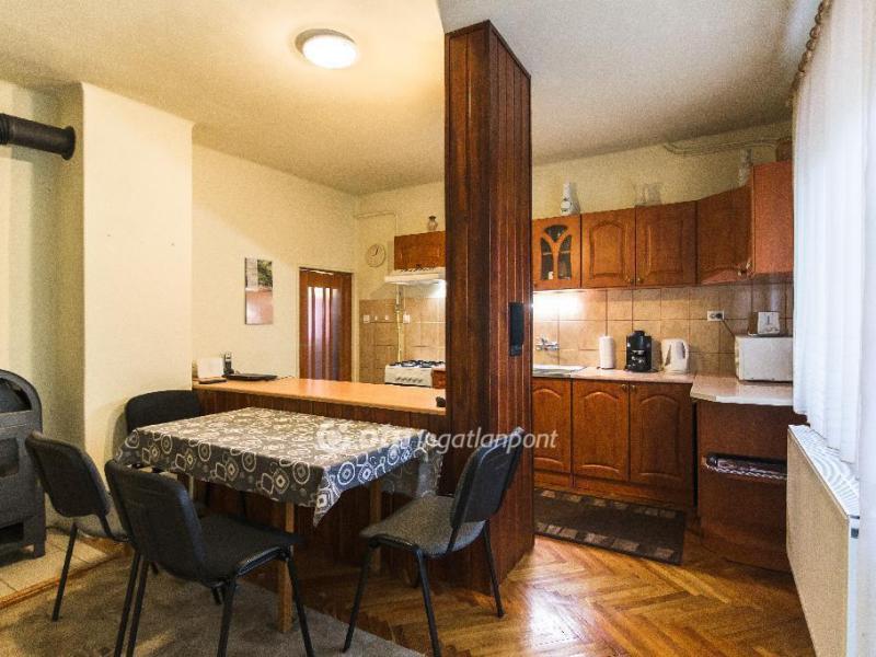 Eladó lakás Kunszentmárton