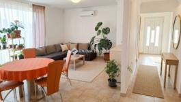 Eladó családi ház Szeged