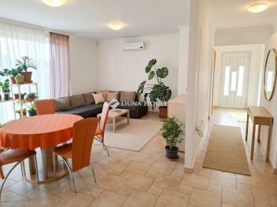 Eladó családi ház Szeged