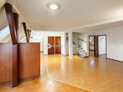 Eladó lakás Kecskemét