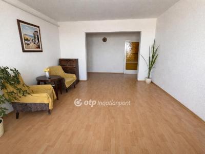 Eladó lakás Győr