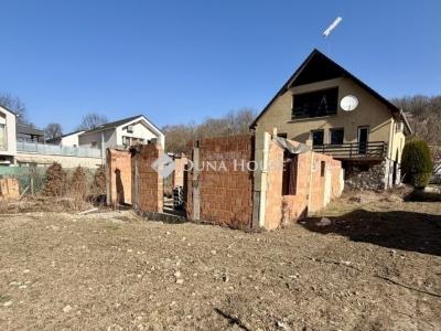Eladó lakóövezeti telek Szentendre
