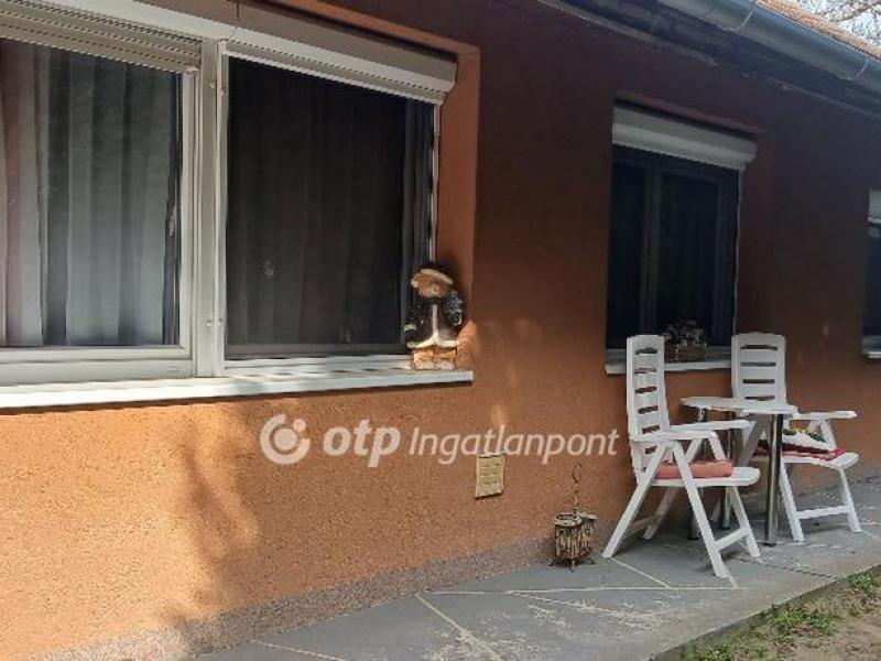 Eladó családi ház Szentliszló