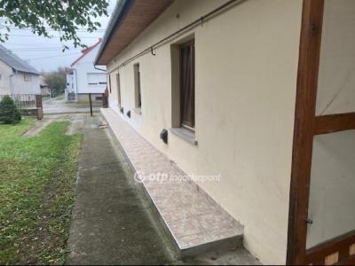 Eladó családi ház Himesháza