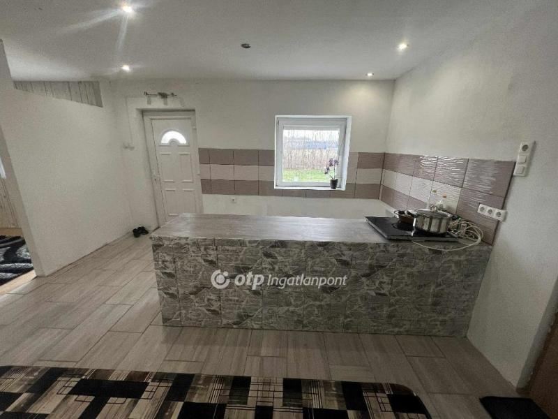 Eladó családi ház Tápiószele