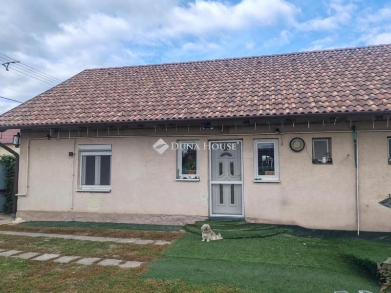 Eladó családi ház Zsámbok