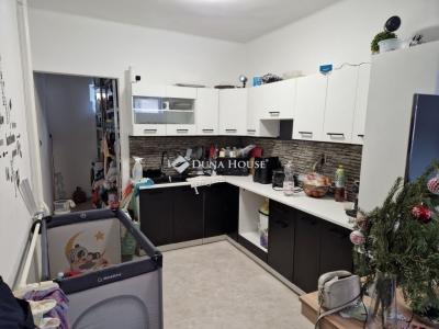 Eladó családi ház Monor