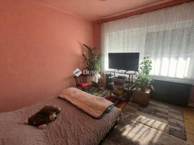 Eladó családi ház Monor