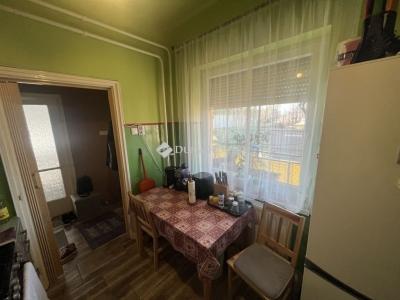 Eladó családi ház Monor