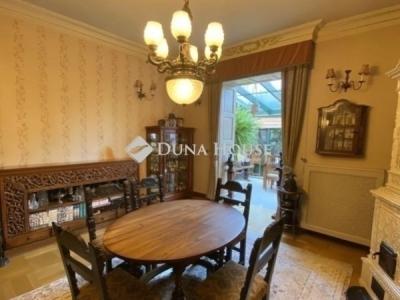 Eladó családi ház Budapest