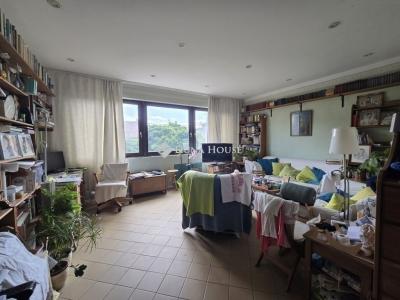 Eladó családi ház Budapest