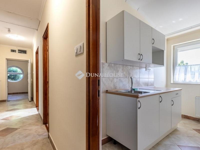 Eladó családi ház Budapest