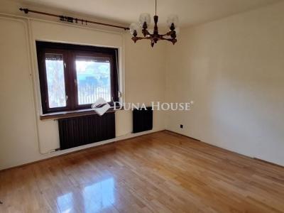 Eladó családi ház Budapest