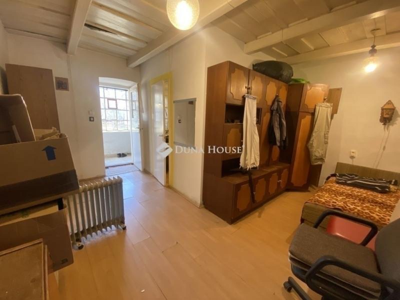 Eladó családi ház Pécel