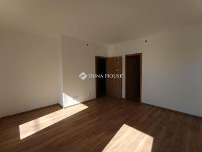 Eladó családi ház Őrbottyán