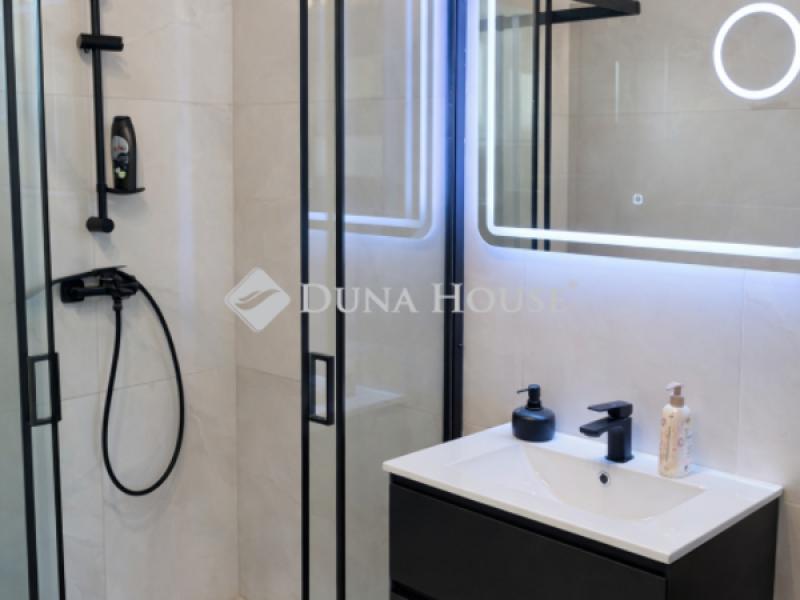 Eladó családi ház Őrbottyán