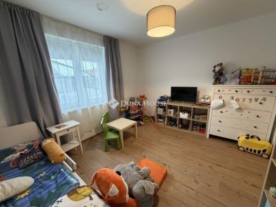 Eladó családi ház Őrbottyán