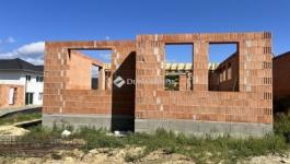 Eladó családi ház Őrbottyán