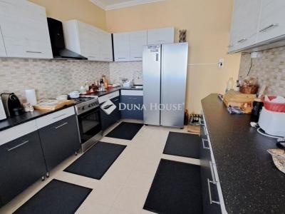 Eladó családi ház Őrbottyán