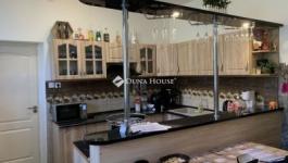 Eladó családi ház Őrbottyán