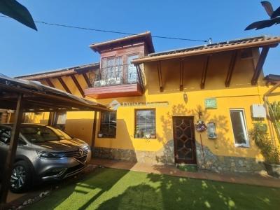 Eladó családi ház Budapest