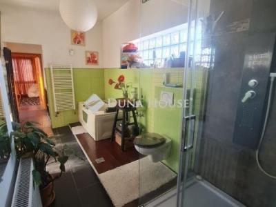 Eladó családi ház Budapest