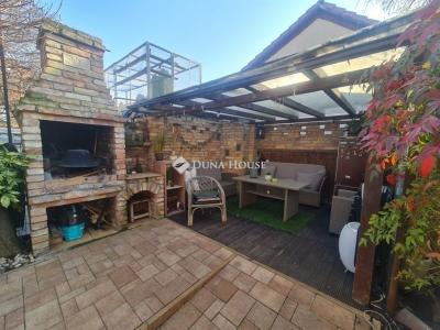 Eladó családi ház Budapest