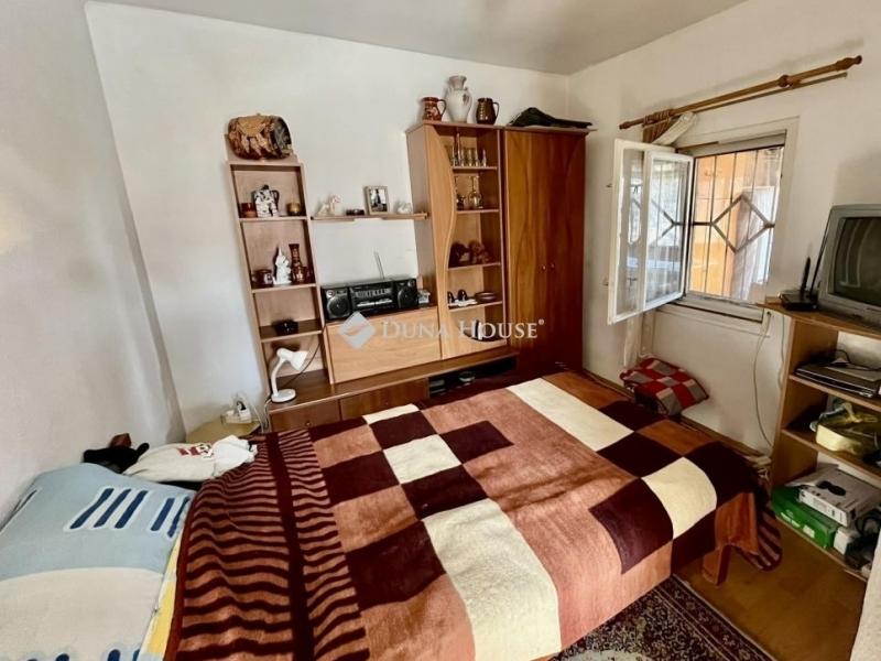 Eladó családi ház Budapest