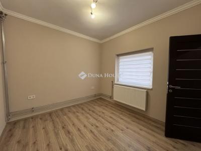 Eladó családi ház Tiszacsege