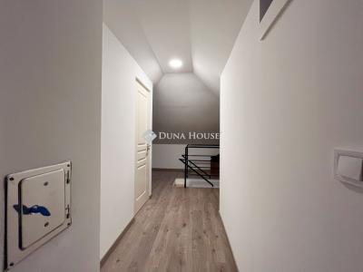 Eladó családi ház Tiszacsege