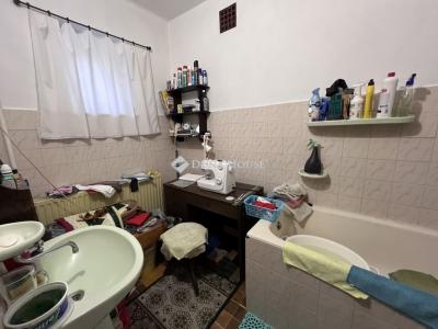 Eladó családi ház Polgár