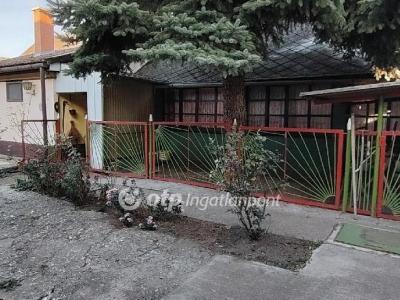 Eladó családi ház Orosháza