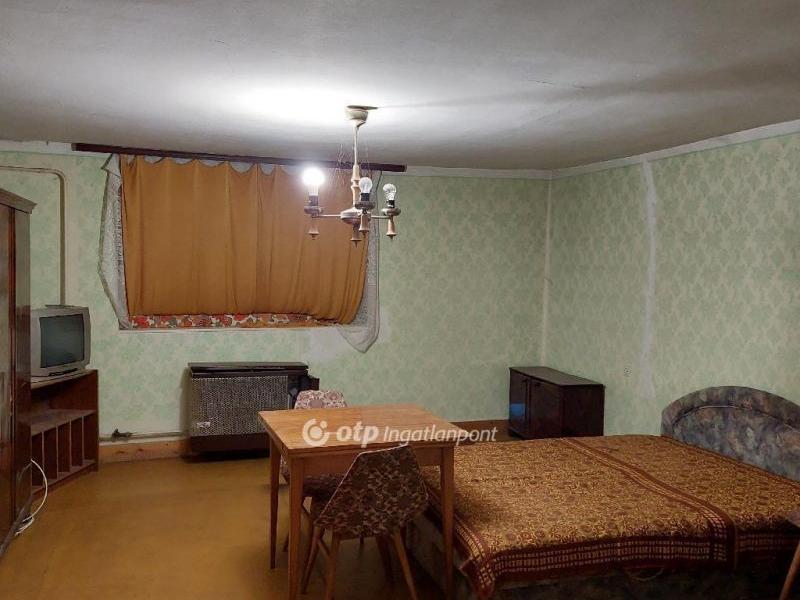 Eladó családi ház Csongrád