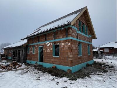 Eladó ikerház Monor